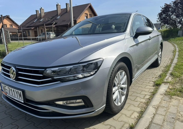 Volkswagen Passat cena 74700 przebieg: 117300, rok produkcji 2020 z Wodzisław Śląski małe 704